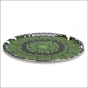 マリメッコ  SIIRTOLAPUUTARHA PLYWOOD TRAY DIAM 46cm 菜園モチーフ 円形 キッチントレイ 064902 160 white/green/black