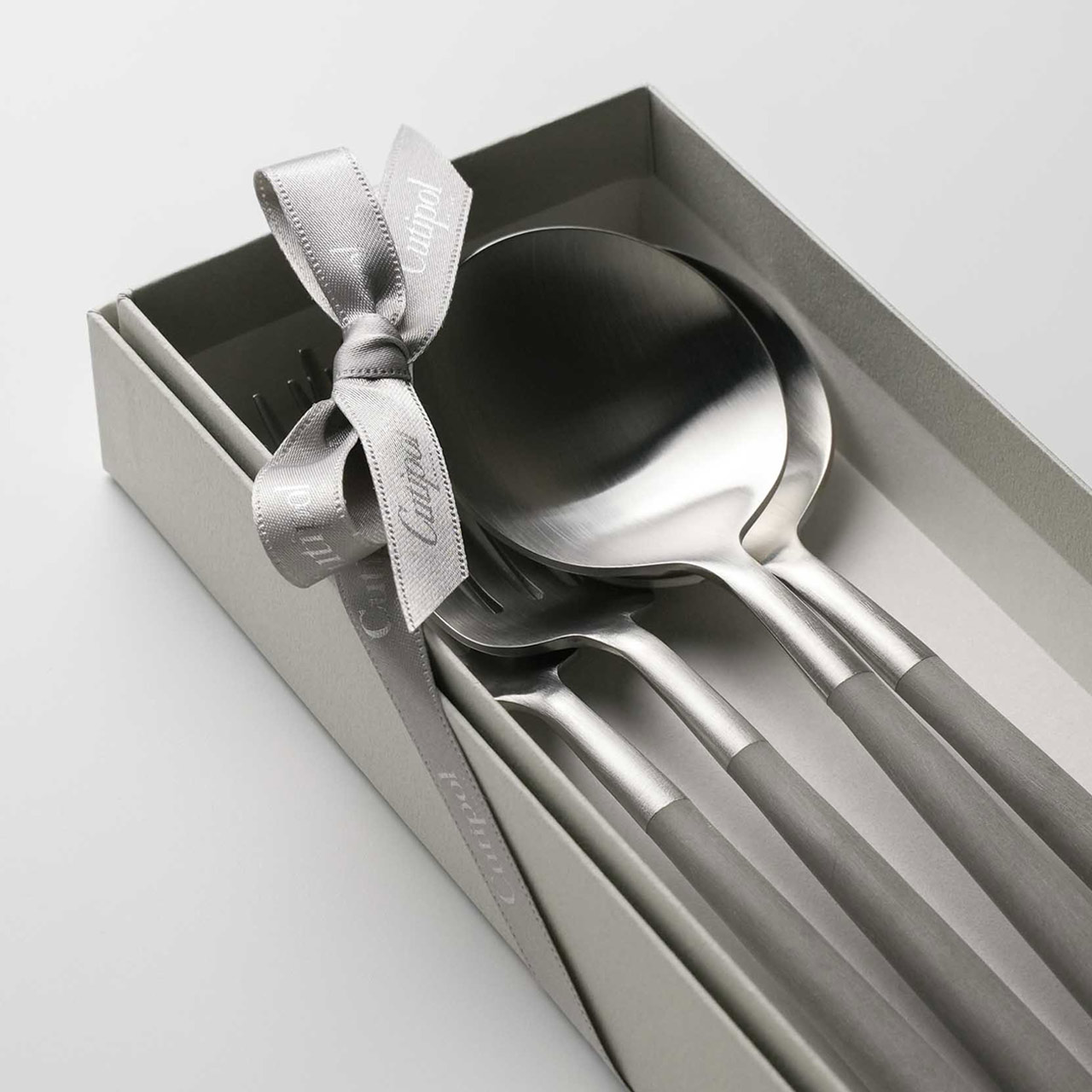 クチポール 新築祝い