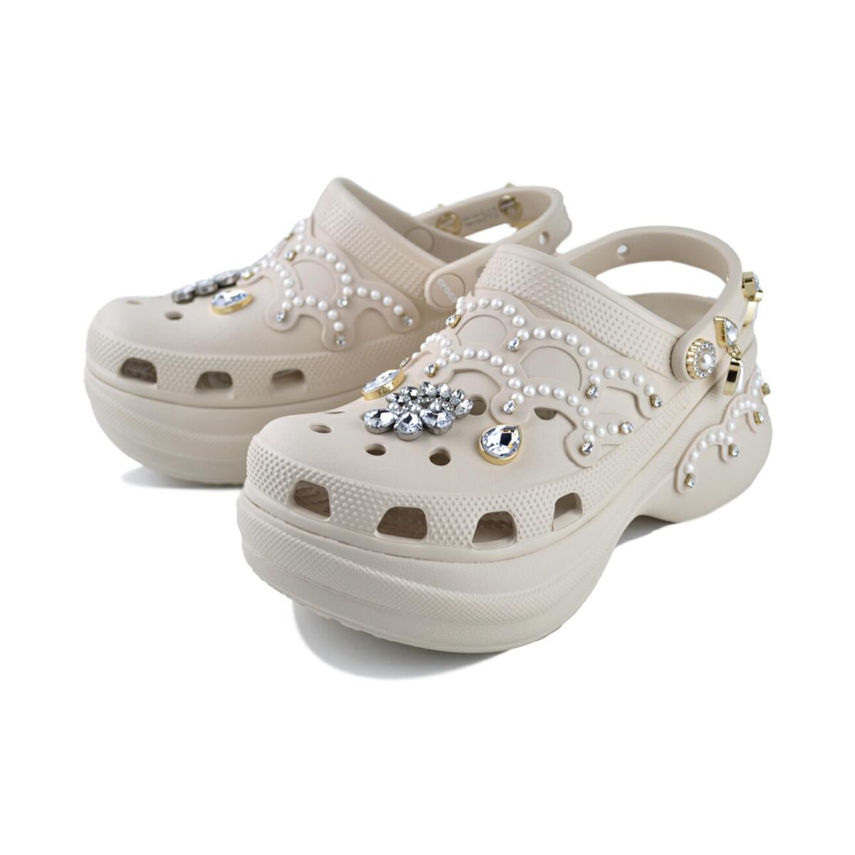 crocs(クロックス) crocs BAE PINNACLE EMBELLISHED CLOG FRAPPE crocs(クロックス) crocs BAE PINNACLE EMBELLISHED CLOG FRAPPE