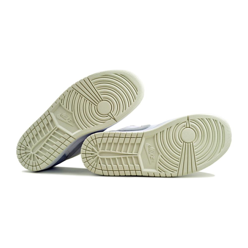 NIKE（ナイキ） NIKE AIR JORDAN 1 LOW PARIS white/sky grey-football