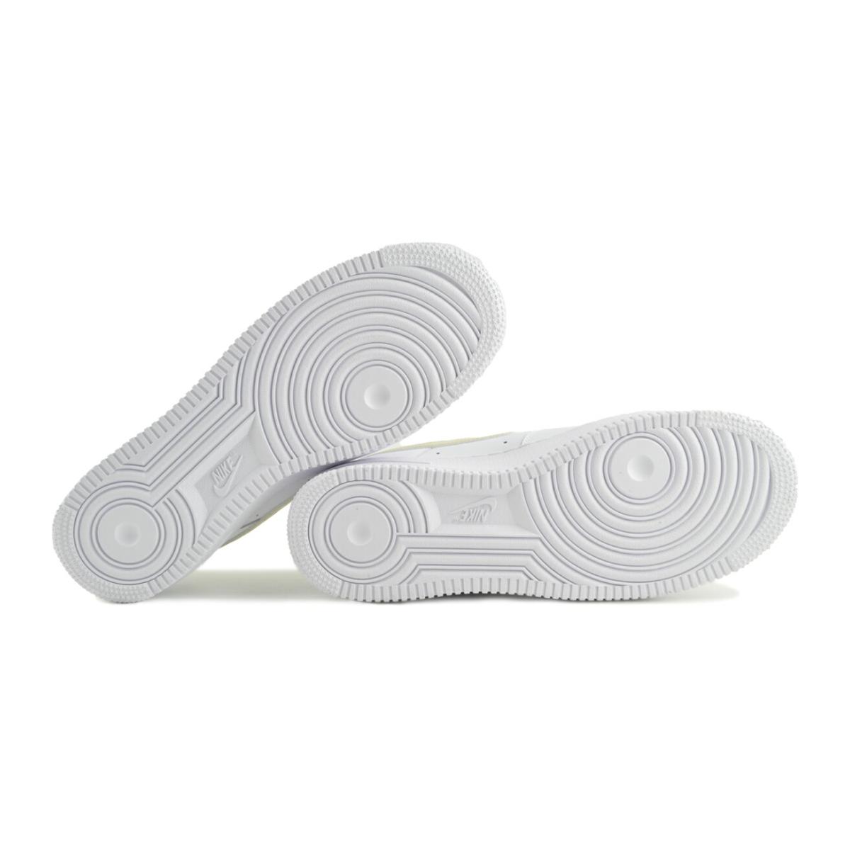 NIKE（ナイキ） NIKE AIR FORCE 1 07 wht/lt khaki-wht fj4146-111