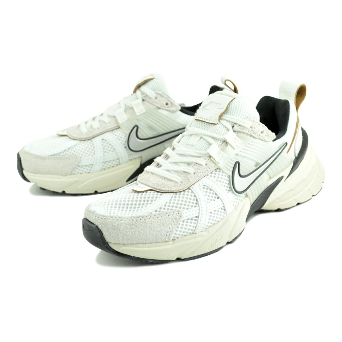 NIKE（ナイキ） NIKE WMNS V2K RUN summit wht/chrome-wht fn6703-100