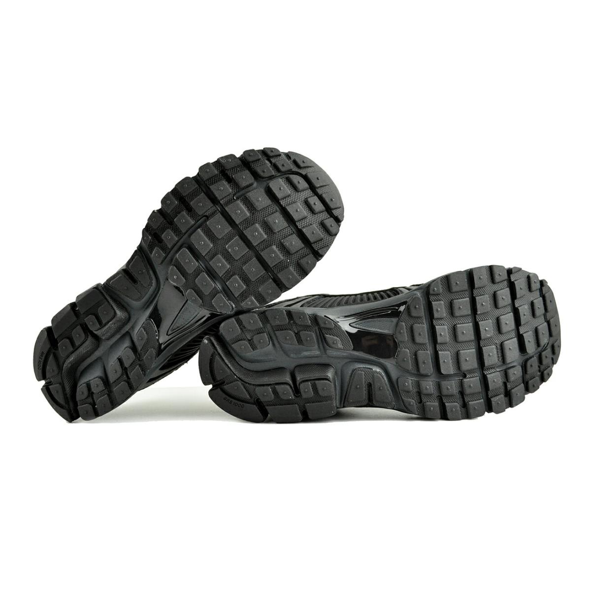 NIKE（ナイキ） NIKE ZOOM VOMERO 5 blk/blk-anthracite hf1553-001