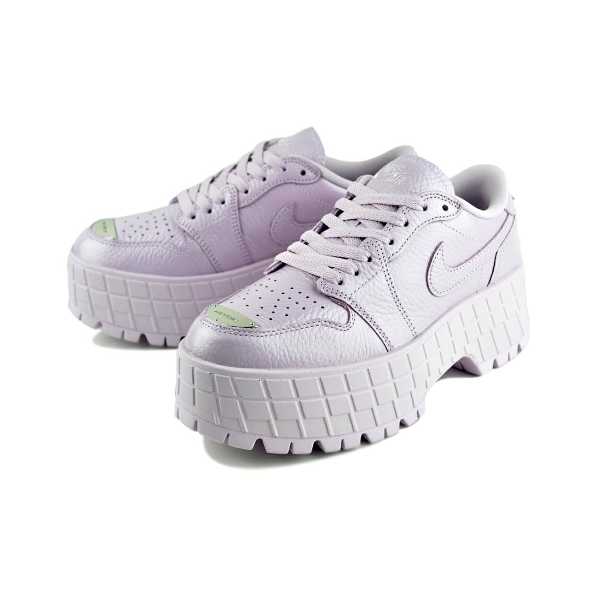 NIKE WMNS AIR JORDAN 1 BROOKLYN LOW doll/metallic silver