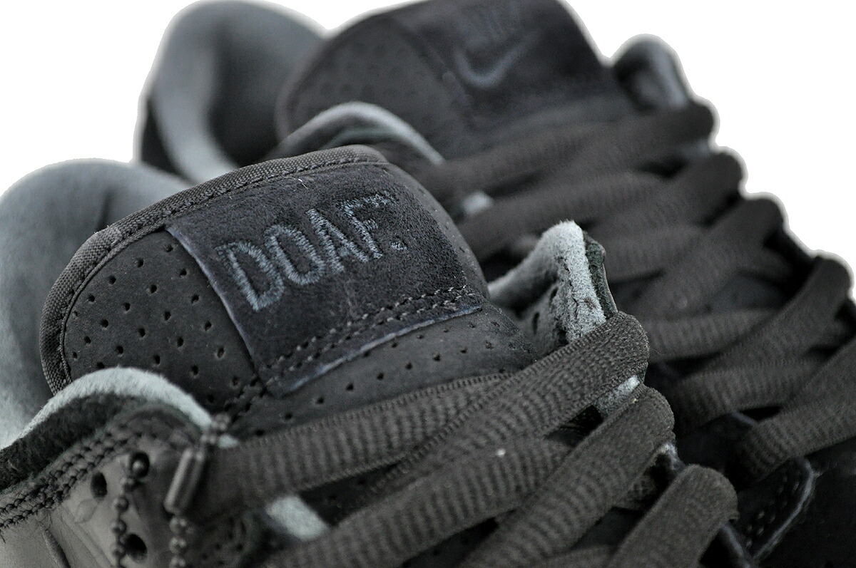 NIKE（ナイキ） DIVISION STREET NIKE DUNK LOW UO LUXE OREGON BLACK