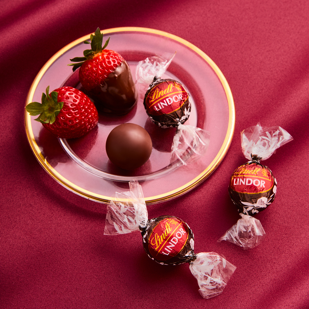 リンツ（Lindt） チョコレート リンドール ダークストロベリー3個入