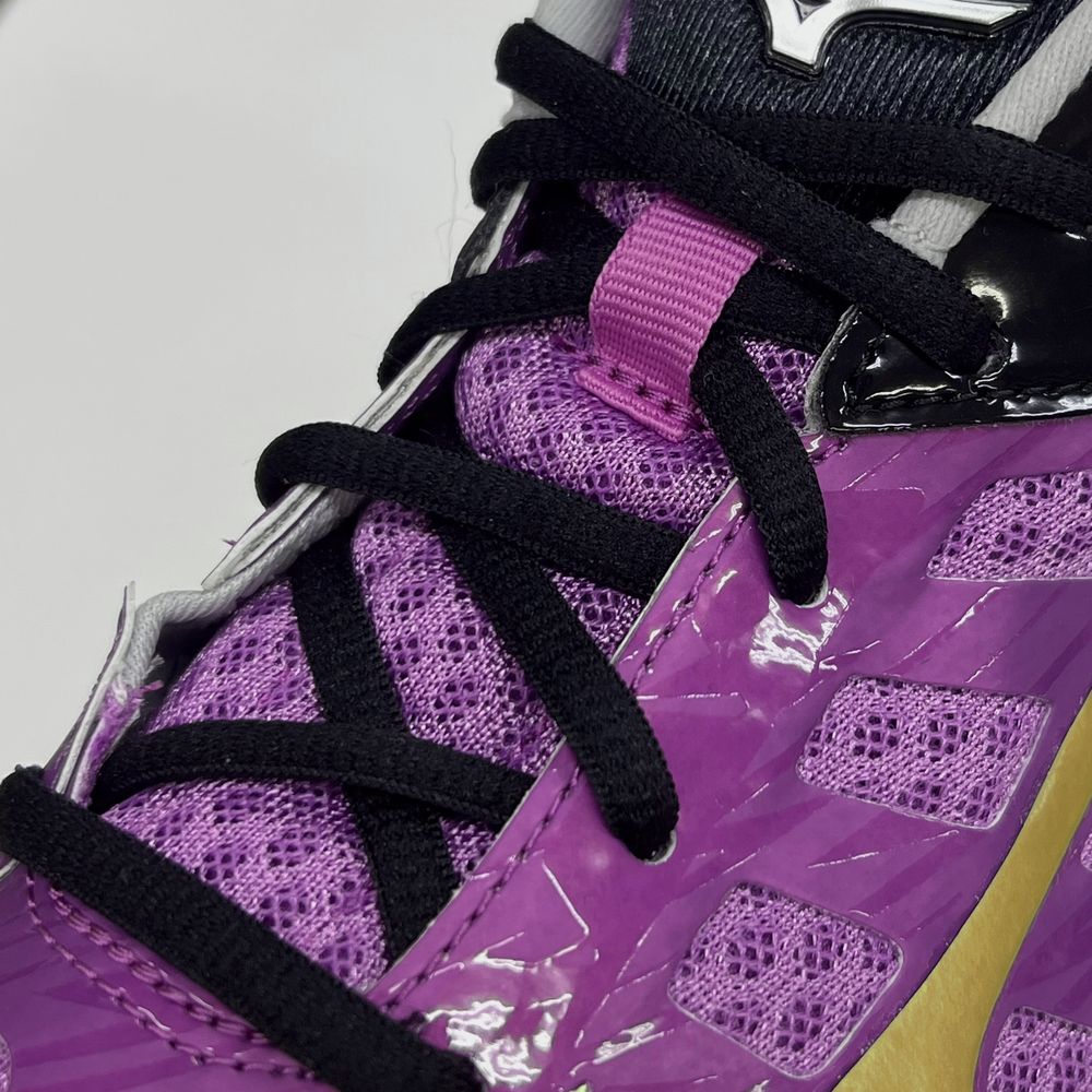 MIZUNO 28cmのみ ミズノ バレーボールシューズ WAVE LIGHTNING