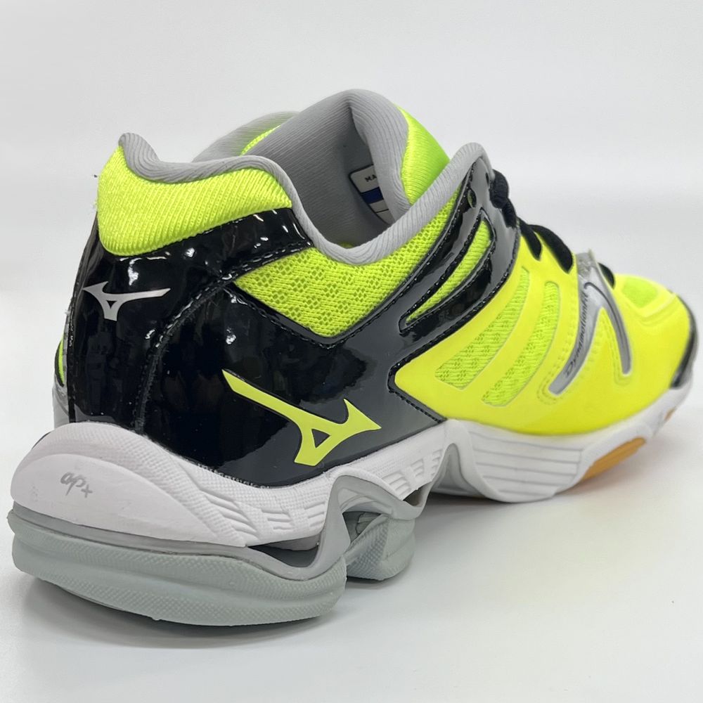MIZUNO 26cmのみ ミズノ バレーボールシューズ WAVE LIGHTNING