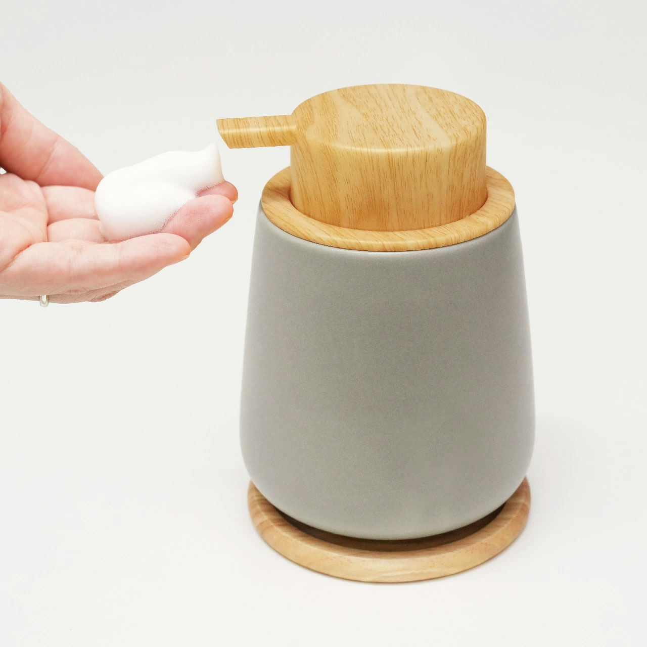 北欧モダンな泡ソープディスペンサー/7色の豊富なカラー/陶器/G0024 | ブランド登録なし | 06