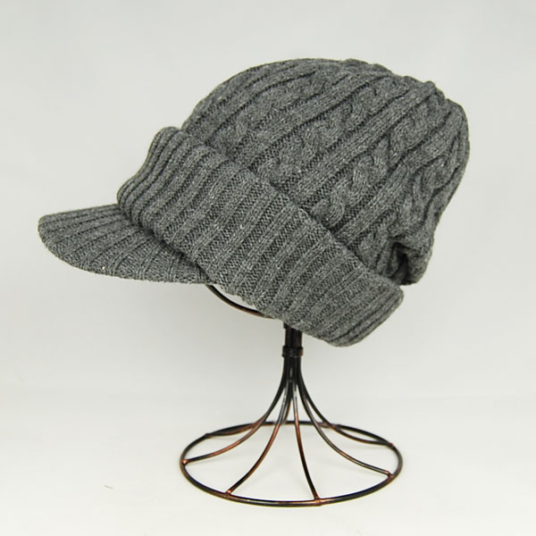 ケーブルニット オスロキャップ 耳が隠れるつば付きニット帽 ニット