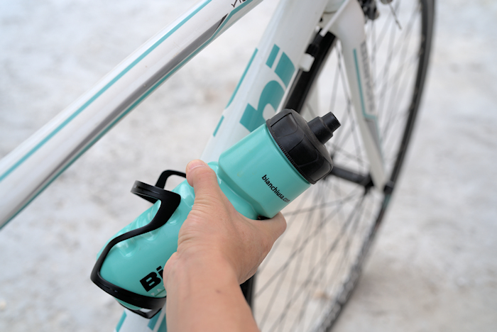 ボトルケージ 77点セット メーカー デザインいろいろ Amazon | 2X 自転車用ボトルケージ 超軽量チタン製ボトルケージ