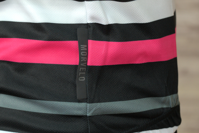 【新品未使用】Morvelo(モーヴェロ) Speedshop 半袖ジャージ 000000000706_3_9qJDGLK.jpg