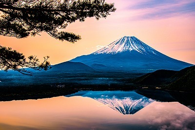 タペストリー 富士山 紅葉 河口湖 富士五湖 秋 湖 逆さ富士 現像的 絶景 インテリア おしゃれ 和風 和モダン 和室 大きい 布 目隠し 背景 グッズ 部屋 飾り｜live-on｜05