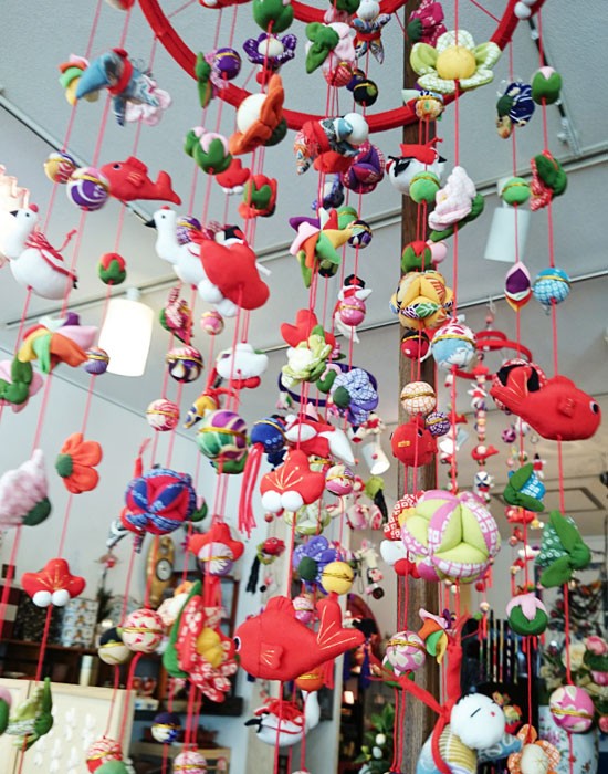 くろちく さげもん・下げ飾り 梅三重（丈120センチ）ひなまつり 雛飾り