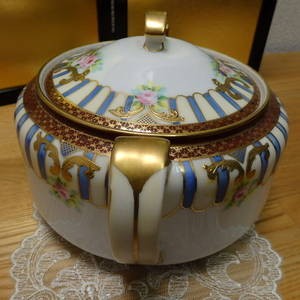 ノリタケ オールドノリタケ ビスケットジャー 金彩盛上げ 小バラ文様