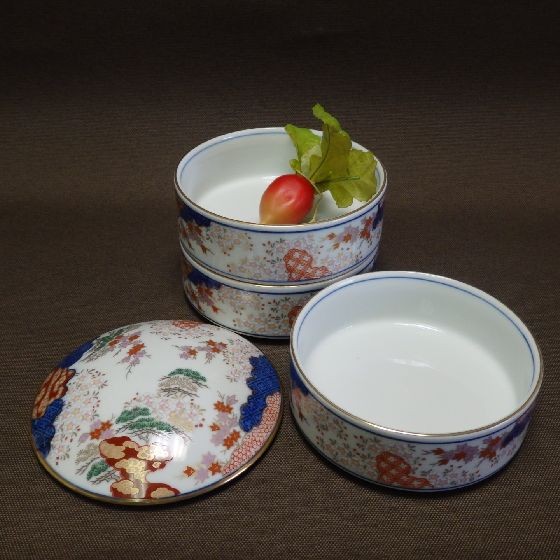 有田焼（賞美堂）其泉窯　三段重　（美品） 賞美堂 有田焼 春秋文三段重（小） : リビングT&S - 通販 - Yahoo