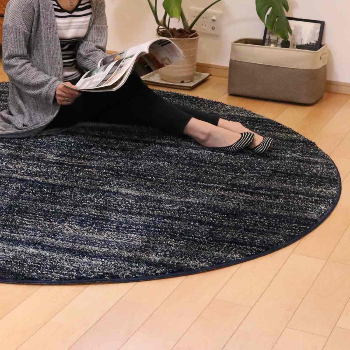 スミノエ ラグ リュストル 円形 200×200cm 防炎 防ダニ 床暖房対応