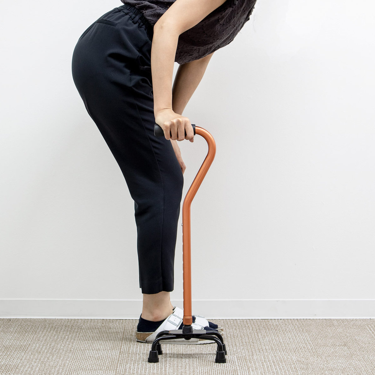 マキテック 杖 4点杖 アルミ製 軽量 ステッキ 多点杖 自立式 非課税