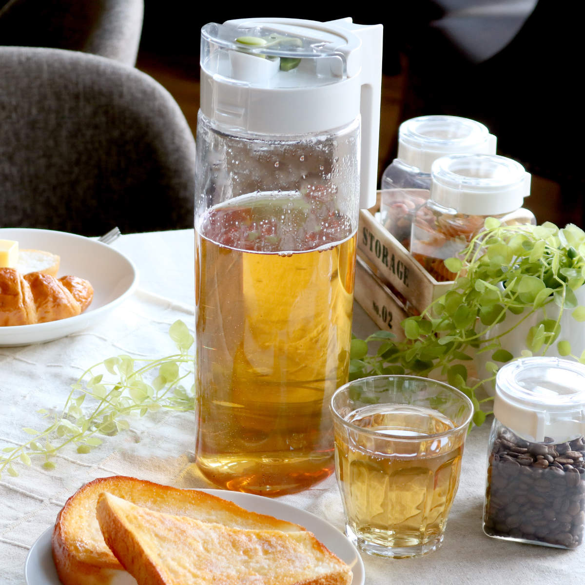 ピッチャー 2L フレッシュロック 耐熱 ワンタッチ プラスチック 同色2