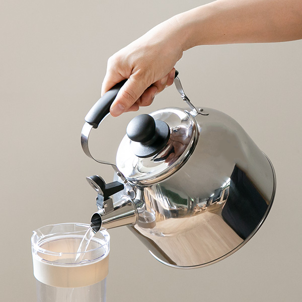 古道具/笑っちゃうくらい大きなアルミのやかん 古道具/笑っちゃうくらい大きなアルミのやかん