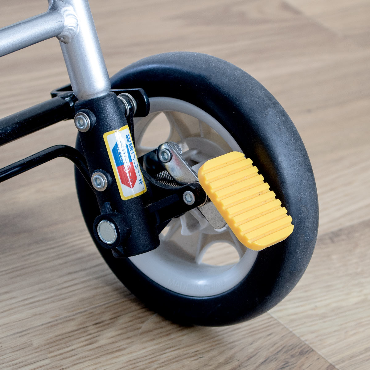 幸和製作所 シルバーカー コンパクトタイプ プチカ2 座れる （ カート