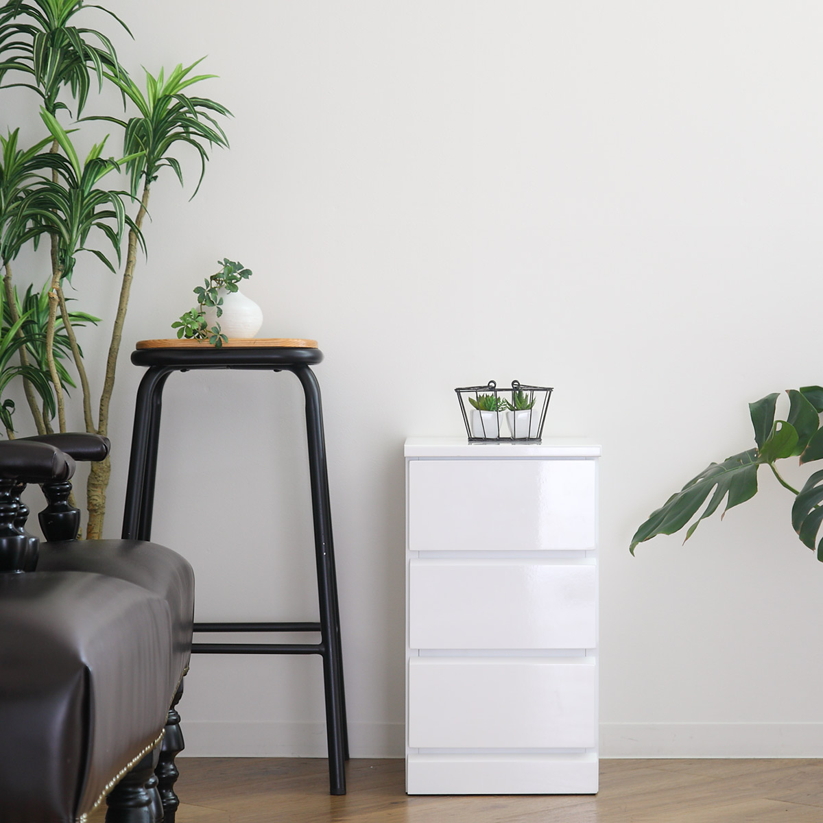 クロシオ スリムチェスト 3段 鏡面仕上げ 幅30cm （ 収納 チェスト