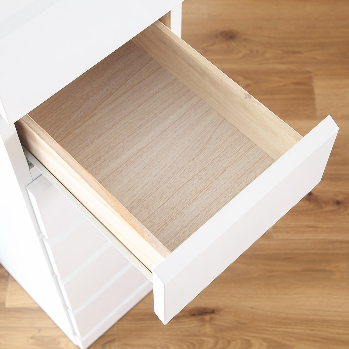 クロシオ スリムチェスト 7段 鏡面仕上げ 幅30cm （ 収納 チェスト