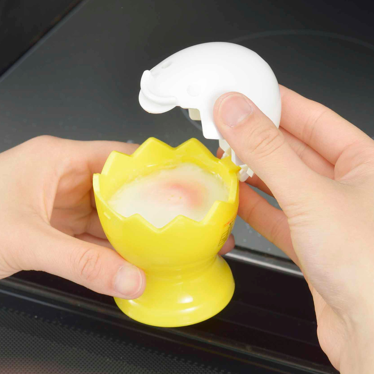 半熟たまご調理器 電子レンジ対応 レジたまちゃん （ 電子レンジ調理器