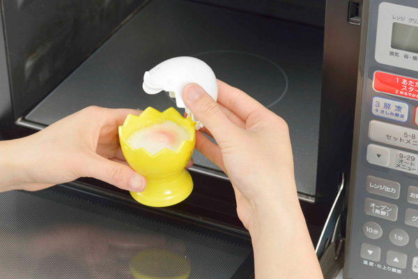 半熟たまご調理器 電子レンジ対応 レジたまちゃん （ 電子レンジ調理器