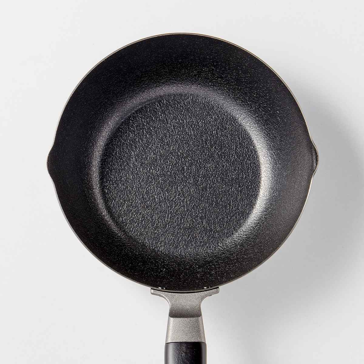 下村企販 炒め鍋 20cm IH対応 鉄製 ファイバーライン加工 （ ガス火