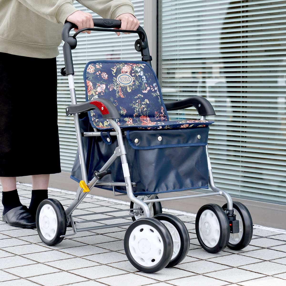 幸和製作所 シルバーカー ノーブルワイド 軽量 コンパクト 座れる マキテック シルバーカー ノーブル 軽量 コンパクト 座れる おしゃれ