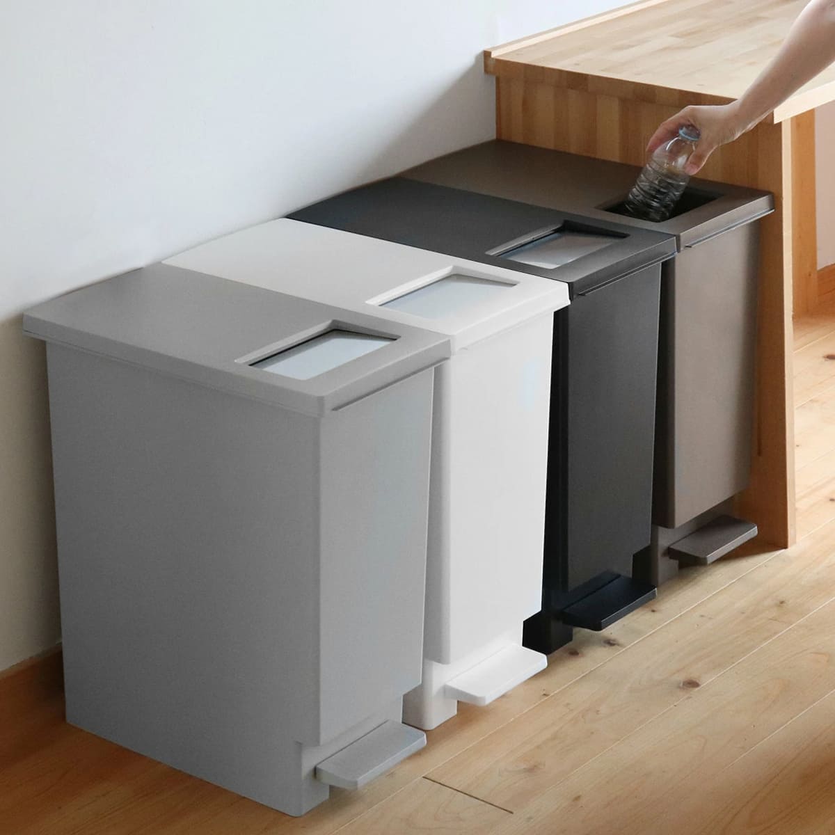 ゴミ箱 45L ペダル ユニード プッシュ＆ペダル （ 45リットル ふた付き 分別キッチン ダストボックス スリム 分別ゴミ箱 棚下 カウンター下 ） | TONBO（新輝合成） | 22