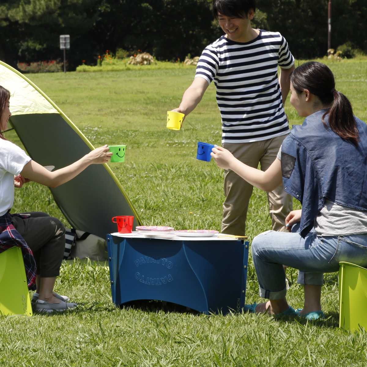 アウトドア テーブル 折りたたみ 軽量 パタット PATATTO TABLE コンパクト （ レジャーテーブル 簡易テーブル ピクニックテーブル ミニテーブル 携帯 ）の画像
