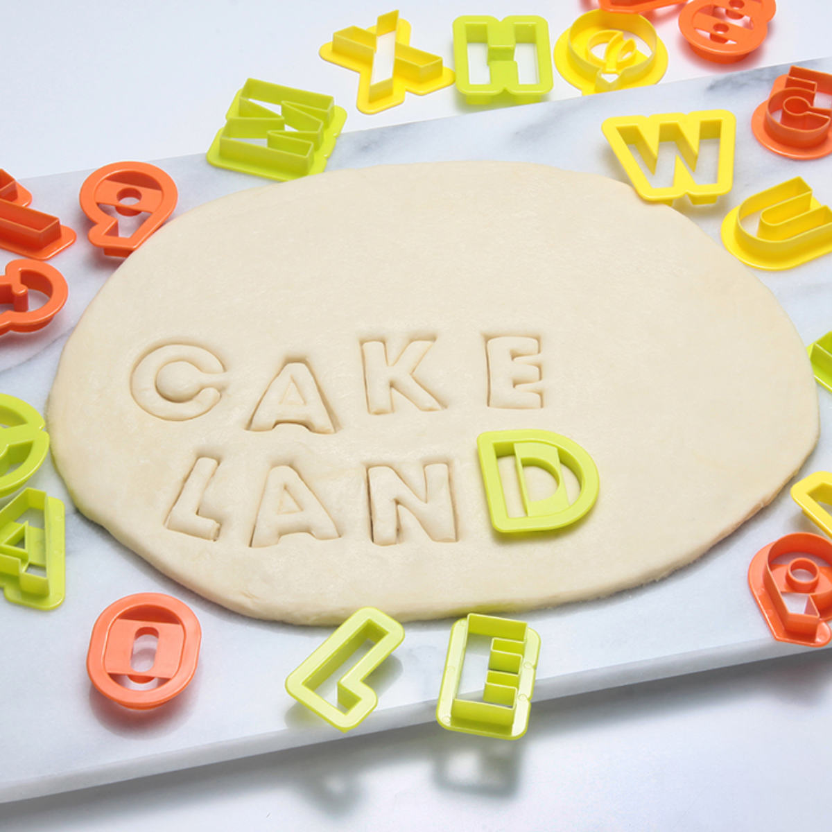 タイガークラウン クッキー型 抜き型 アルファベット 数字 36個セット