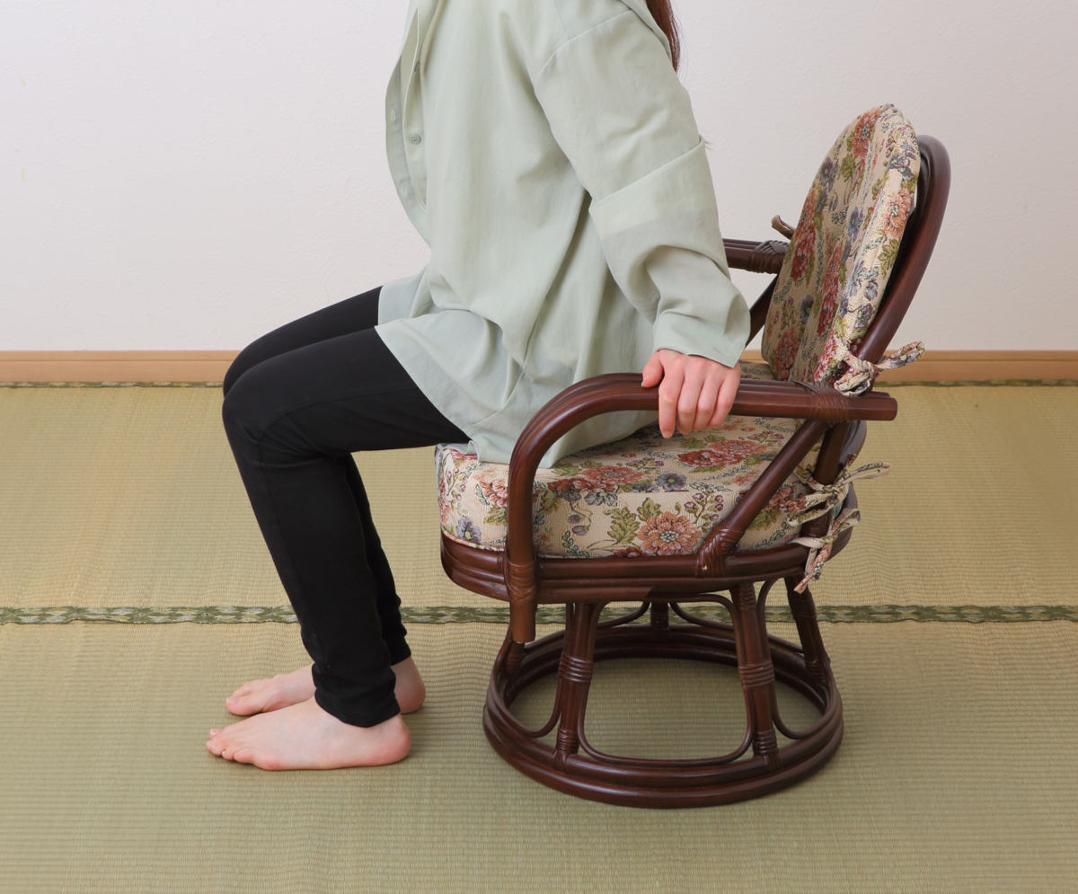 HAGiHARA（萩原） 籐 回転座椅子 座面高36cm 花柄 軽量 ダークブラウン