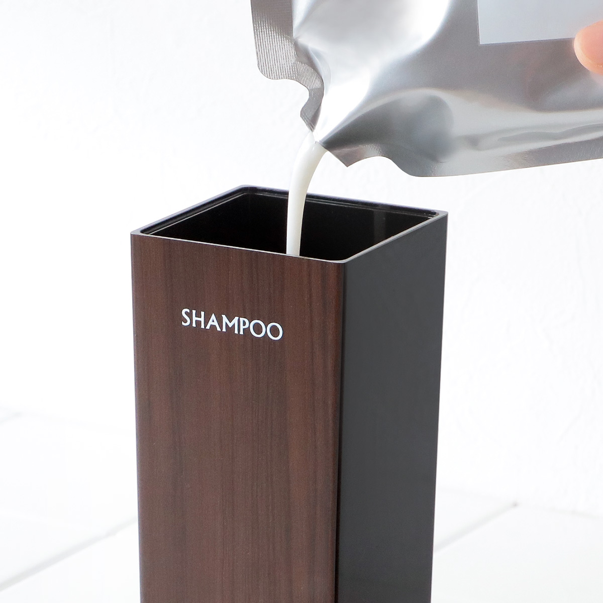 ディスペンサー WOODY 角型 500ml シャンプー 用 （ 詰め替えボトル