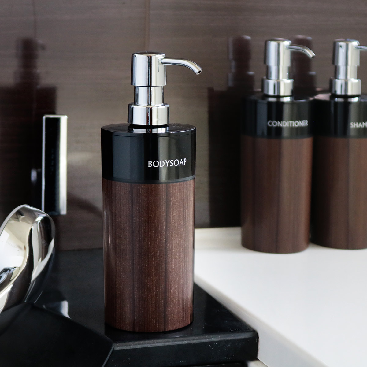 ディスペンサー WOODY 丸型 ボディーソープ 500ml （ 詰め替えボトル