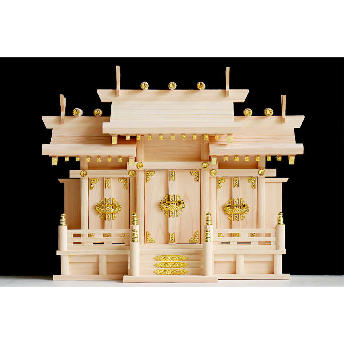 神棚 神具 仏具 やまこう 神棚 屋根違い 三社 小 （ 神殿 宮形 桧 檜