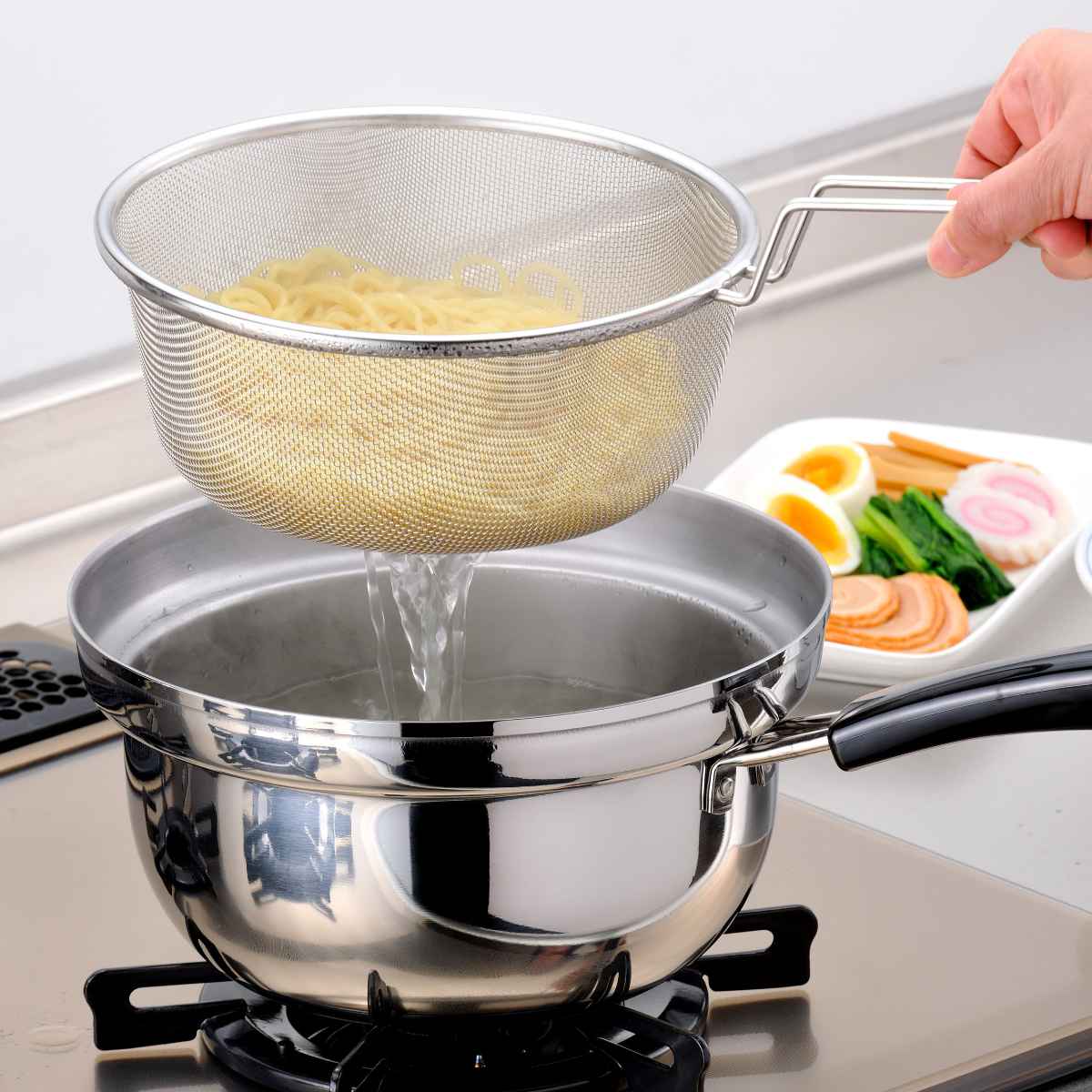 下村企販 片手鍋3点セット 20cm IH対応 蓋付き ザル付き ゆで名人