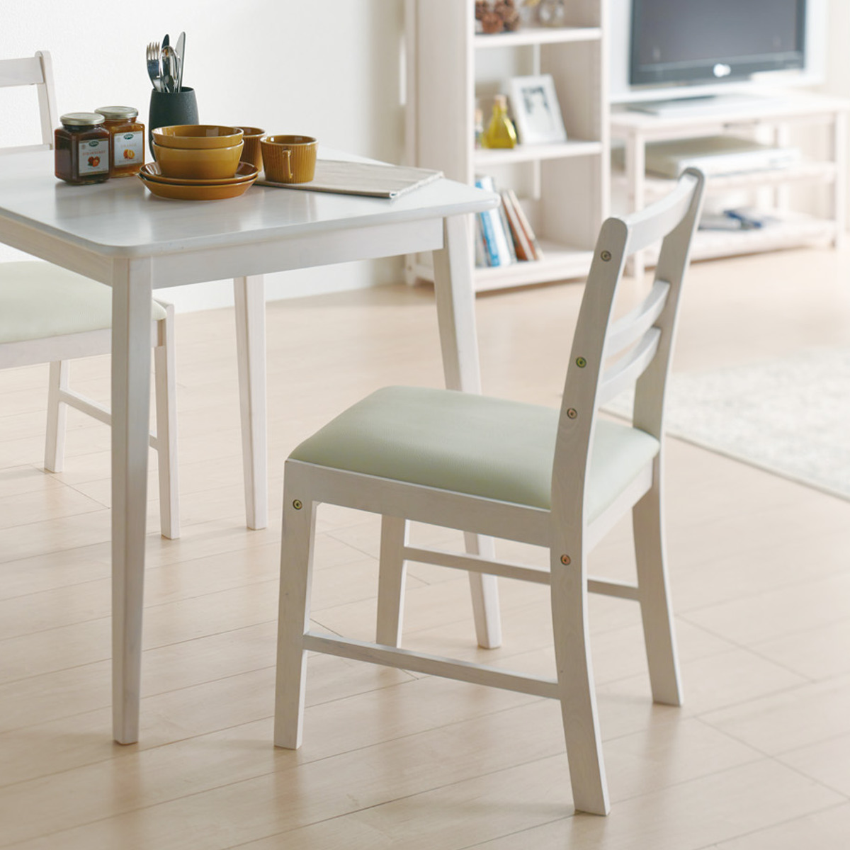 弘益 ダイニングチェア カントリー調 MIGNON 座面高42.5cm （ 食卓