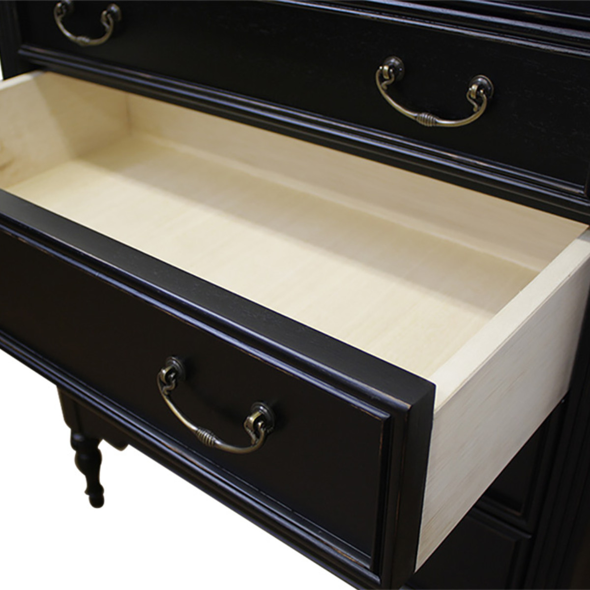 美品 アンティーク調　ノワール　4段　チェスト　アンバーブラック 美品 アンティーク調 ノワール 4段 チェスト アンバーブラック 楽天