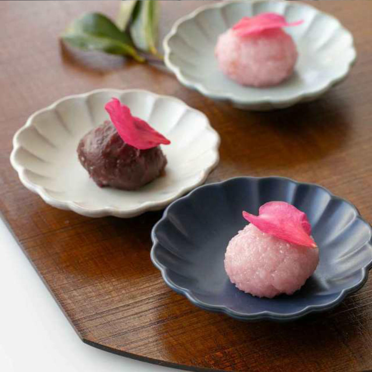 aito製作所 プレート 9cm 輪花皿 花皿 花シリーズ 洋食器 陶器 日本製