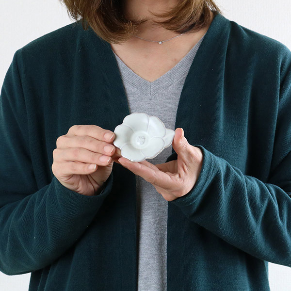aito製作所 プレート 8cm 輪花皿 花皿 花シリーズ 洋食器 陶器 日本製