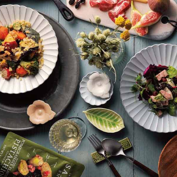 aito製作所 プレート 8cm 輪花皿 花皿 花シリーズ 洋食器 陶器 日本製