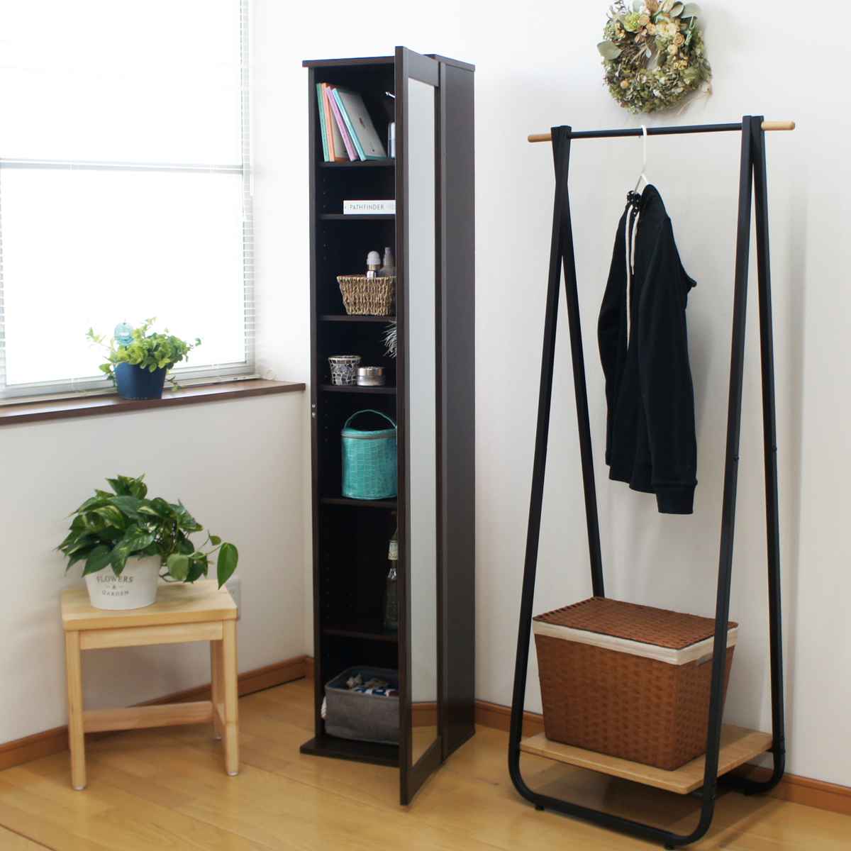 重厚　木製ミラー付ネクタイ収納ボックス　ダークブラウン 美品　幅57cm 重厚 木製ミラー付ネクタイ収納ボックス ダークブラウン 美品 幅57cm