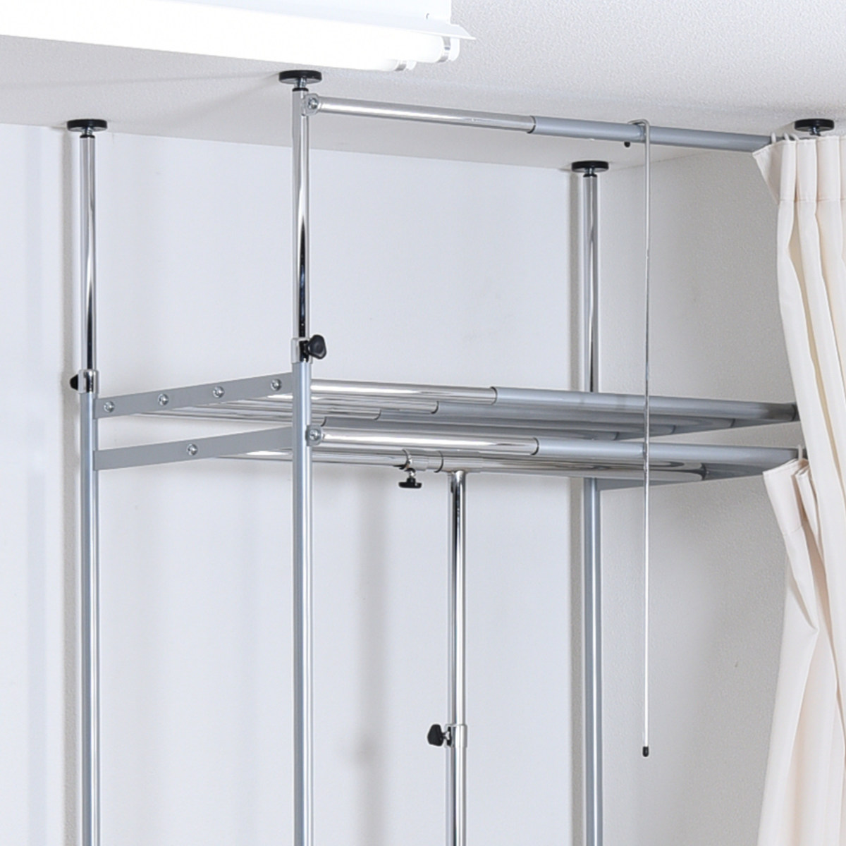突っ張りハンガーラック フロントカーテン付き ハイタイプ/スリム 突っ張りハンガーラック フロントカーテン付き ハイタイプ/スリム