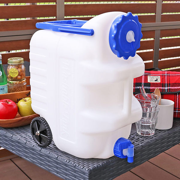 岩谷マテリアル ウォータータンク キャスター付き 20L コック付き 日本