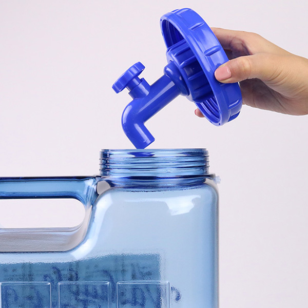 岩谷マテリアル ウォータータンク ポリカ 12L 蛇口付き クリア コック