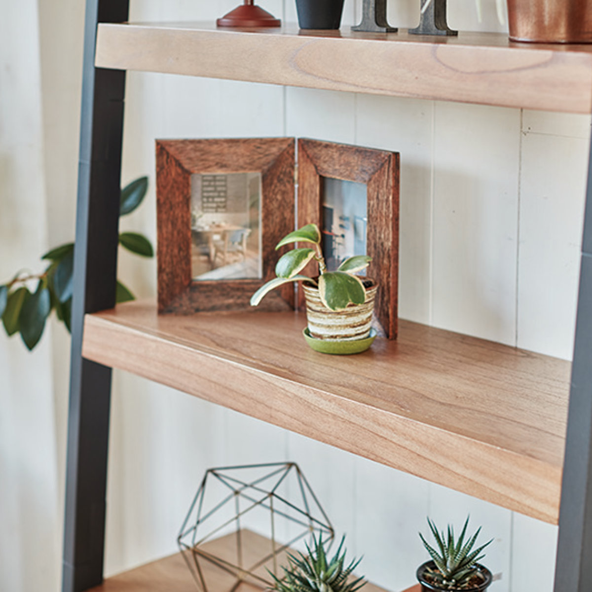 立て掛けラック 幅62cm 5段 木製 モノトーン （ オープンラック 壁面