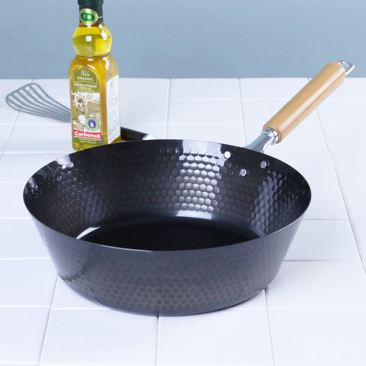 タマハシ 鉄フライパン 28cm IH対応 スゴ軽 槌目鉄深型フライパン 日本